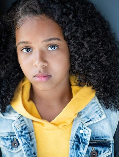 里亚·伯奇的写真