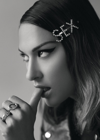 塔斯亚·特莱斯的写真