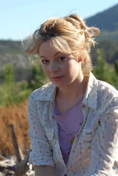 菲奥娜·巴顿的写真