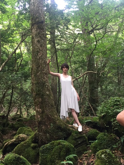 高月彩良的写真-週刊文春 2016年10月...