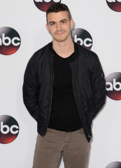 乔伊·保罗瑞的写真