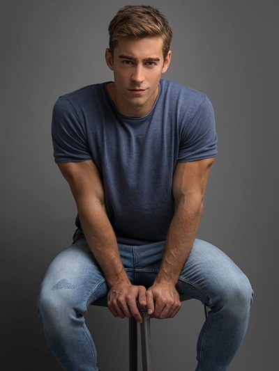 卢克·古尔丹的写真