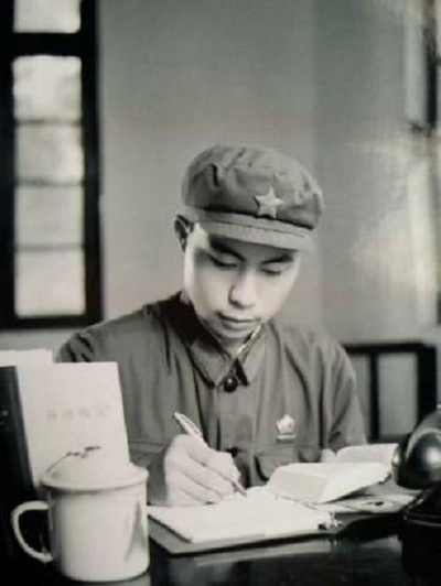 杨玉良的写真-http://blog.sina.com.c...