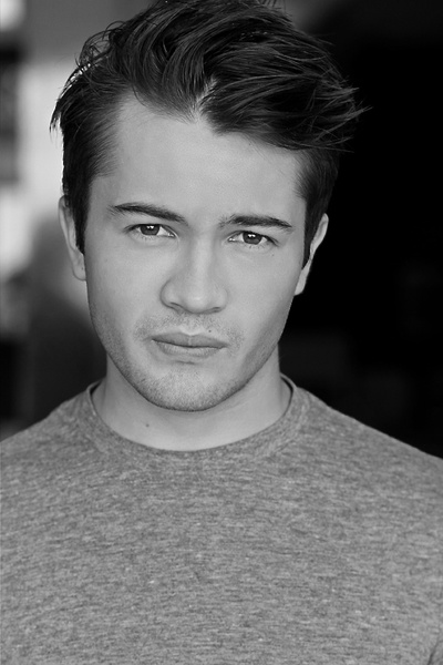 泰勒·格雷的写真