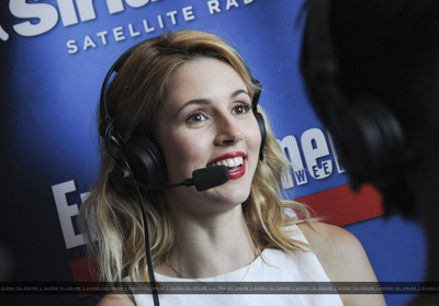 阿隆娜·塔尔的写真