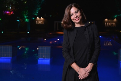 弗朗西斯卡·科曼茨尼的写真