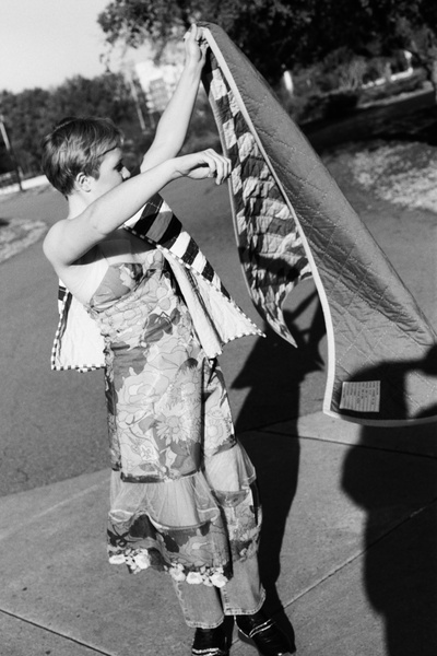 伊莱扎·斯坎伦的写真