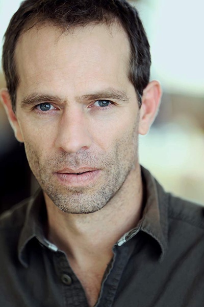 尼尔·桑迪兰兹的写真