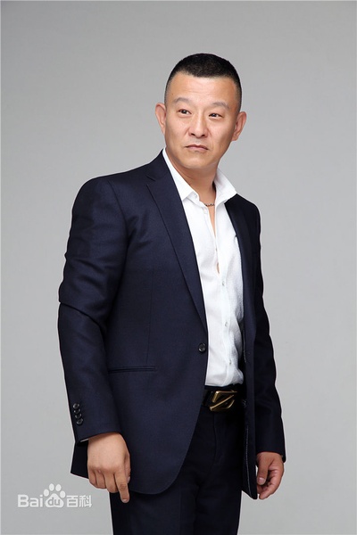 邓钢的写真-莫斯科行动里的小分队...