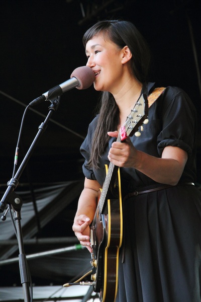 妮维·尼尔森的写真