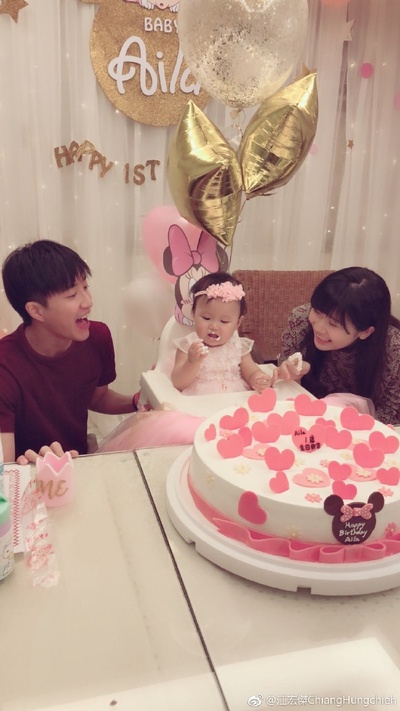 江宏杰的写真-小小爱1岁生日