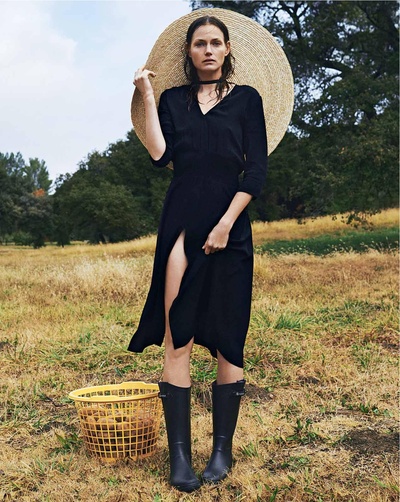 米妮·安顿的写真