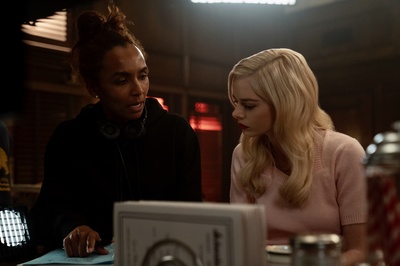 詹妮特·莫克的写真