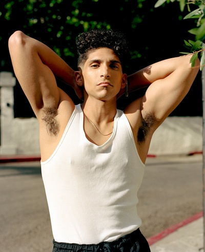 安吉尔·拜斯马克·库瑞尔的写真