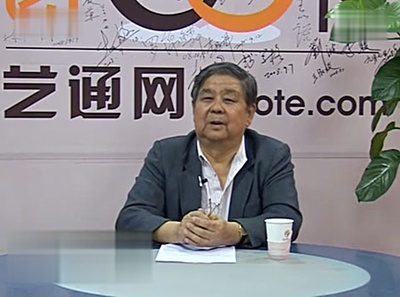 封锡钧的写真-封锡钧老师在中戏讲课