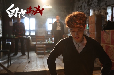 黄烁文的写真-网剧《白夜追凶》，饰...