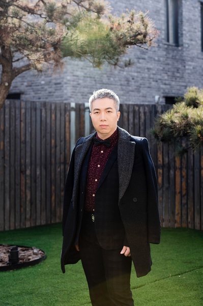 唐尧的写真-编剧唐尧