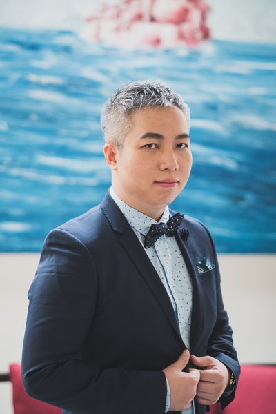 唐尧的写真-编剧唐尧