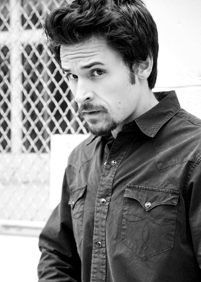 布莱恩·麦克格瑞卫的写真