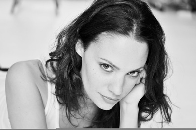 卡蜜儿·德·帕兹的写真