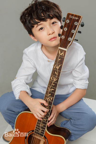 石悦安鑫的写真