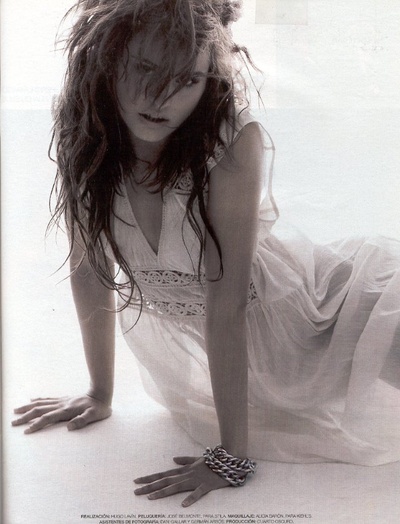 薇洛妮卡·恩切圭的写真