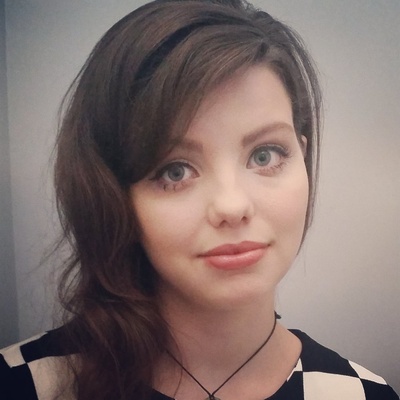 克洛伊·莱文的写真