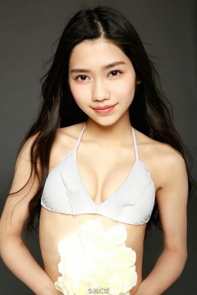 田野优花的写真-田野優花 - 18歳のAKB...