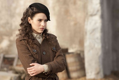 梅利亚·科尔林的写真-M