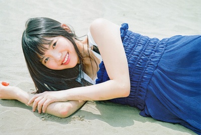 上村莉菜的写真