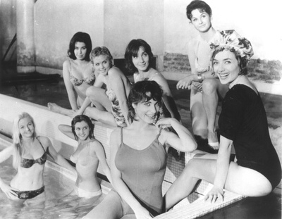 贝纳德特·拉封的写真-伯纳蒂特•拉方特与斯...