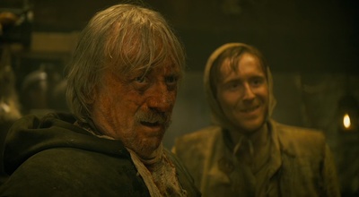 汤姆·乔治森的写真-2012《空王冠》S01E...