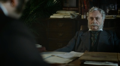 汤姆·乔治森的写真-2011《绛红雪白的花...