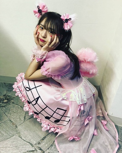 三品瑠香的写真