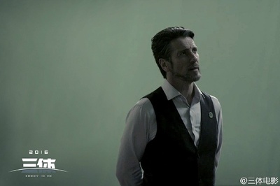 大卫·伍德雷的写真-《三体》中饰演伊文斯