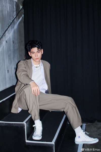 陈叶生的写真-歌手当打之年里。看见...