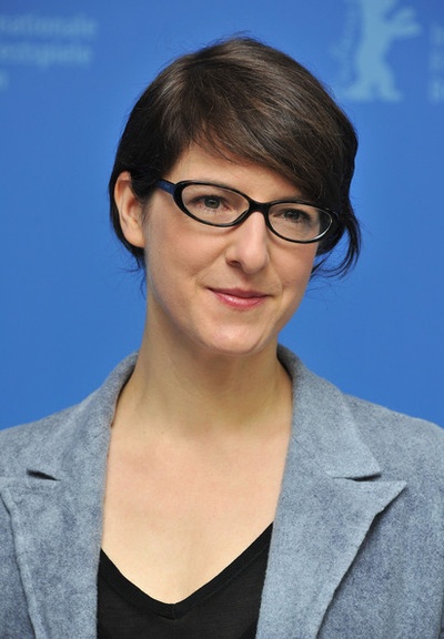 乌苏拉·梅尔的写真