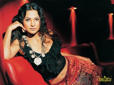 拉腊·杜塔的写真