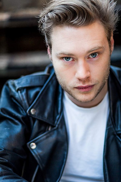 本·苏利文的写真