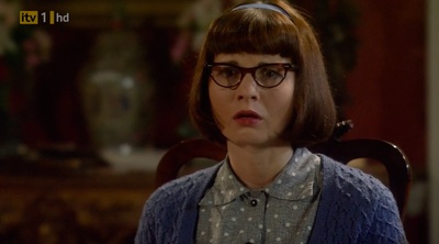 莎拉·斯玛特的写真-2009《马普尔小姐探...