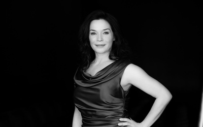 朱莉亚·斯坦伯格的写真