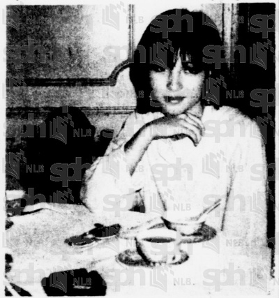 邓丽盈的写真-鄧麗盈