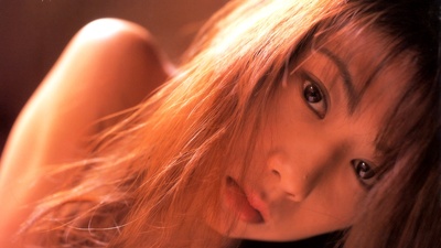 栗林知美的写真