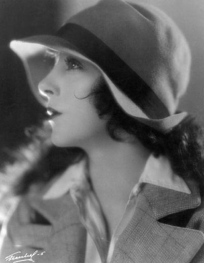 乔拜娜·劳斯顿的写真