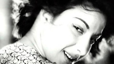 纳尔吉丝的写真