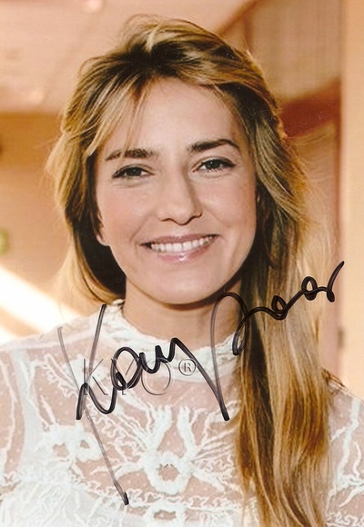 卡米拉·巴尔的写真