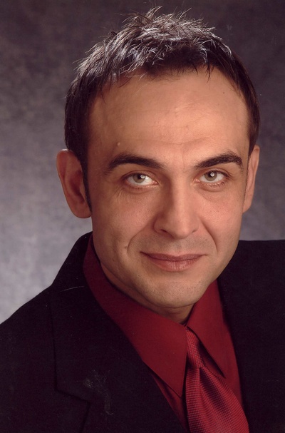 米沙·库兹内特斯洛夫的写真