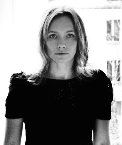 朱莉-安妮·罗斯的写真