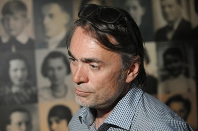 米兰切斯拉尔的写真