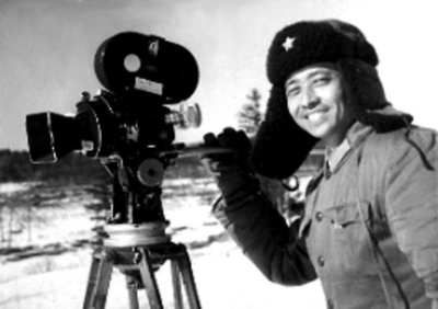 卢刚的写真-影片《雷锋之歌》的助...